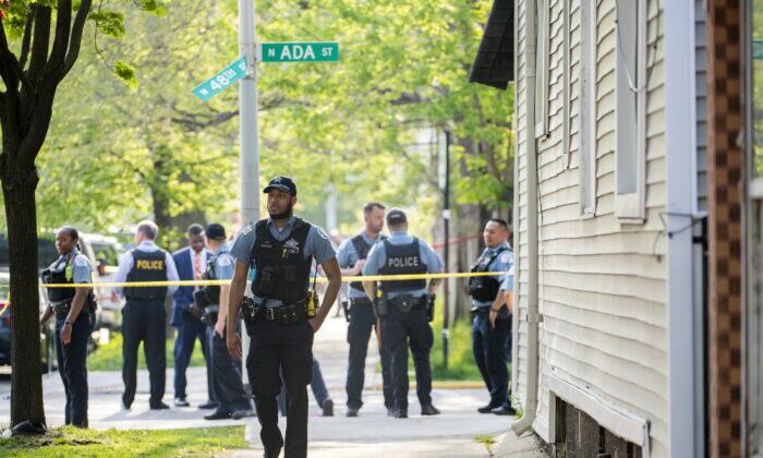 Chicago 'Mass Shootings'? 52 Shot, 10 Killed Over Memorial Day Weekend ...