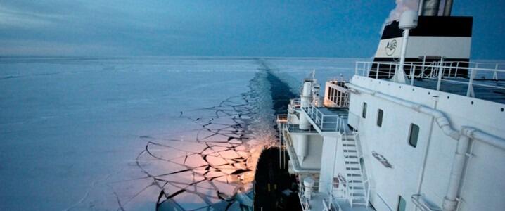 Россия строит арктический нефтяной маршрут на фоне эскалации напряженности на Ближнем Востоке
