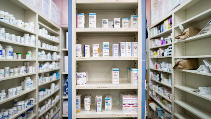 zerohedge.com - Tyler Durden - Inside The Little-Known Drug Program Making Big Hospitals Billions